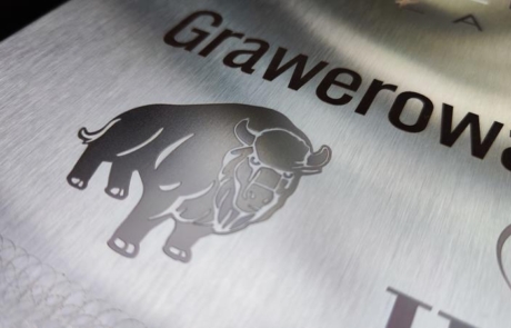 Laserowe Grawerowanie Szyldów Tablic Termosów Kawiarek